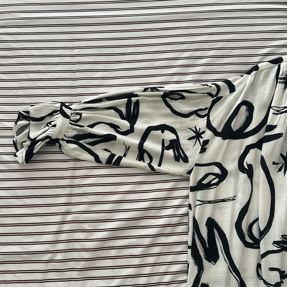 Claire Heinui Cleo Dress in Bunny Print - Picture 5 of 8